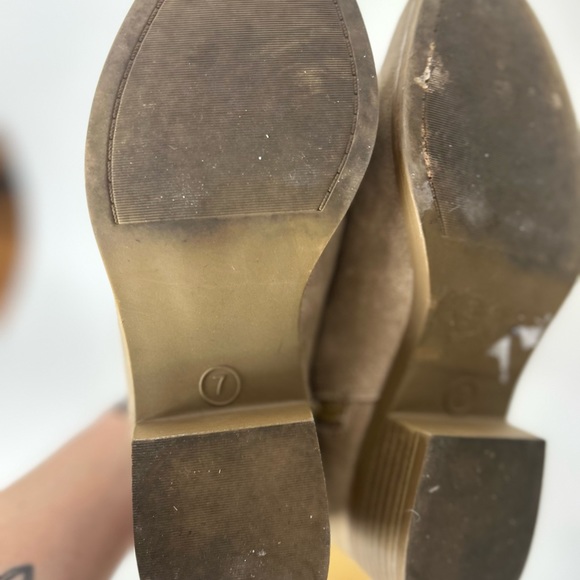 ⭐️SALE⭐️ Shayne - Ankle Booties - Picture 7 of 7